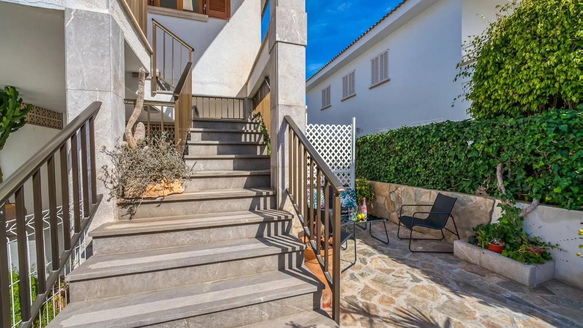 6 Bedroom Apartment In Majorca Platja de Muro 0*,