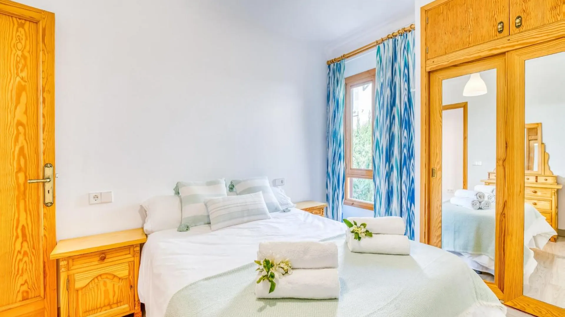 6 Bedroom Apartment In Majorca Platja de Muro