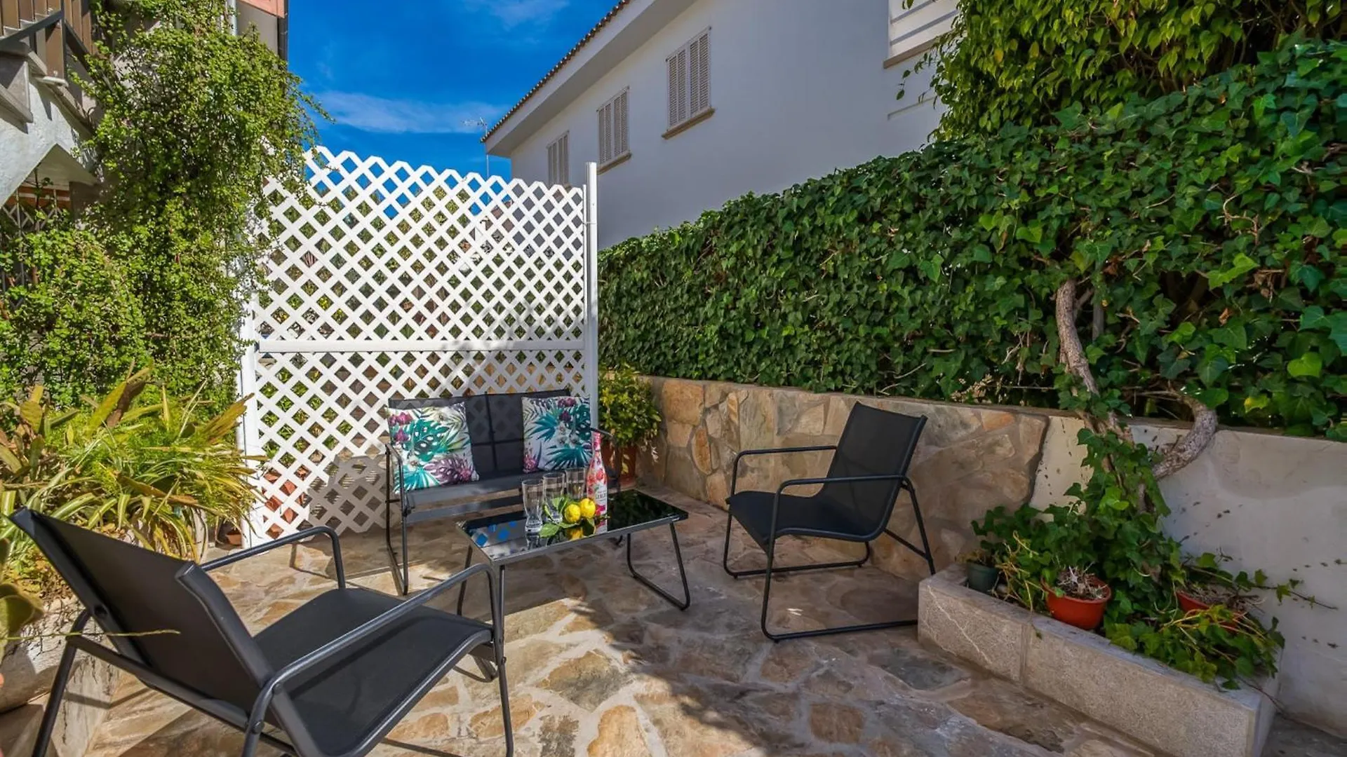 6 Bedroom Apartment In Majorca Platja de Muro